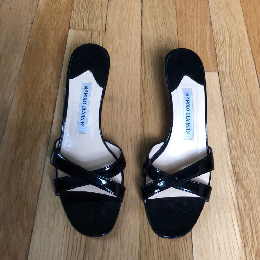 Black patent Manolo Blahnik kitten heel sandals